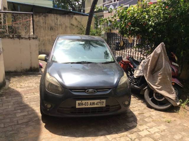 https://images10.gaadi.com/usedgaadi-sellcar/UsedCar/d52d04a9a/70e5cfc1-841d-41e7-95d8-b9a0bdaf5158.JPG?imwidth=6400