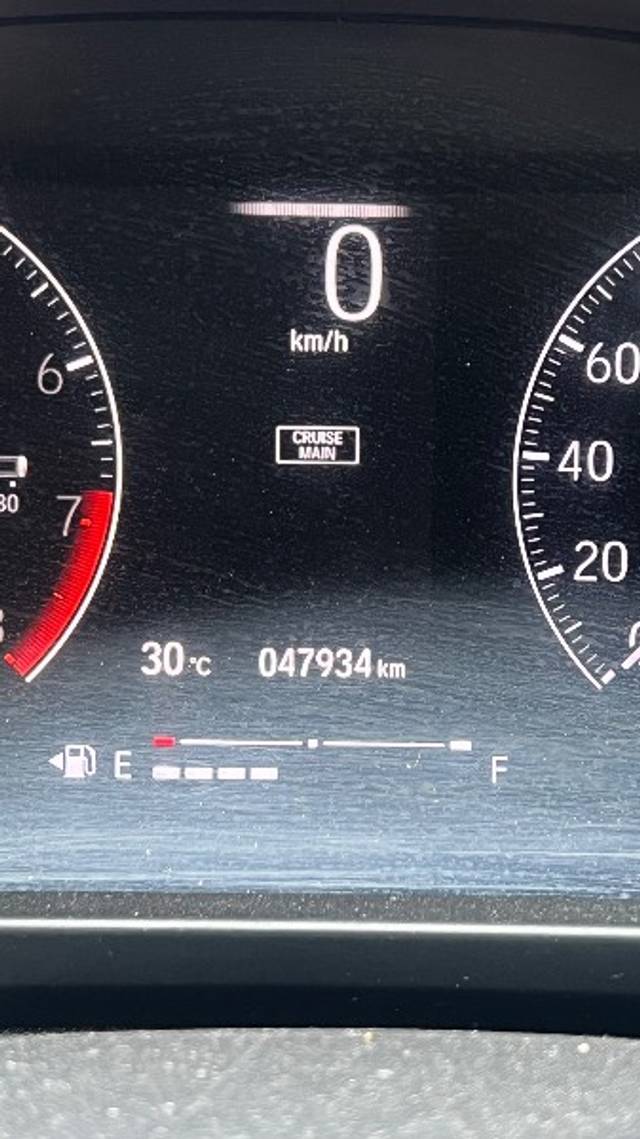 https://images10.gaadi.com/usedgaadi-sellcar/UsedCar/d52d2de8a/784f6bb1-4d38-455a-aeab-0878438ca373.jpeg?imwidth=6401