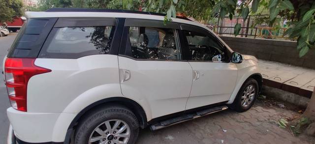 https://images10.gaadi.com/usedgaadi-sellcar/UsedCar/d52d7b8aa/11051f9b-79c6-444c-8ef6-ba02c31d3b82.jpg?imwidth=6400