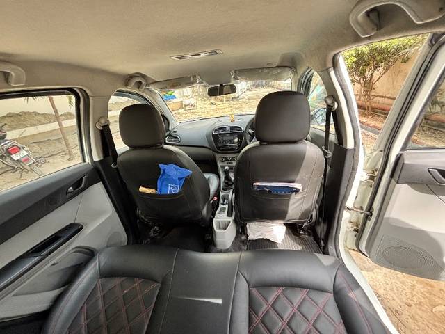 https://images10.gaadi.com/usedgaadi-sellcar/UsedCar/d52e3f55a/054315c7-1e05-4f78-b232-8820a53c752a.jpeg?imwidth=6401