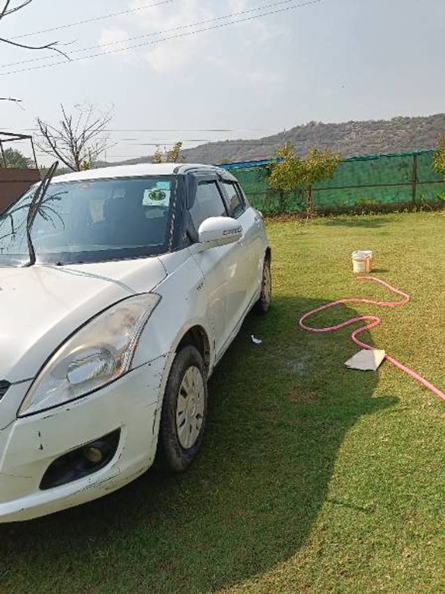 https://images10.gaadi.com/usedgaadi-sellcar/UsedCar/d52f8c37a/7292da7b-ecc1-433e-9d50-c1698167115f.jpg?imwidth=6401
