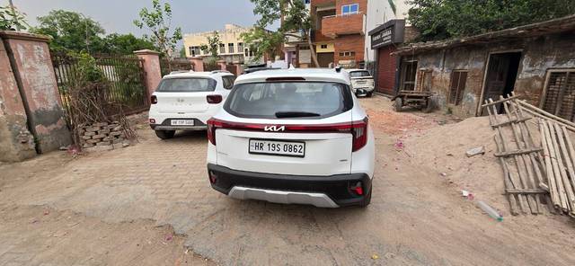 https://images10.gaadi.com/usedgaadi-sellcar/UsedCar/d52f9076a/474d712a-e5f7-4fd4-acad-c849d4f03dca.jpg?imwidth=6402