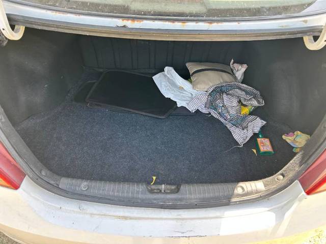 https://images10.gaadi.com/usedgaadi-sellcar/UsedCar/d531a794a/a14937fa-445f-4f5e-bcfc-7e4c34a3be65.jpeg?imwidth=6401