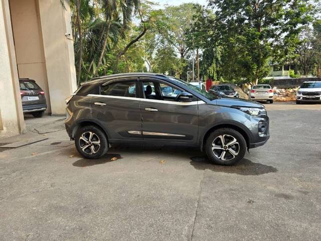 https://images10.gaadi.com/usedgaadi-sellcar/UsedCar/d531cc57a/260fba77-b381-445a-961b-07313016ff09.jpg?imwidth=6402