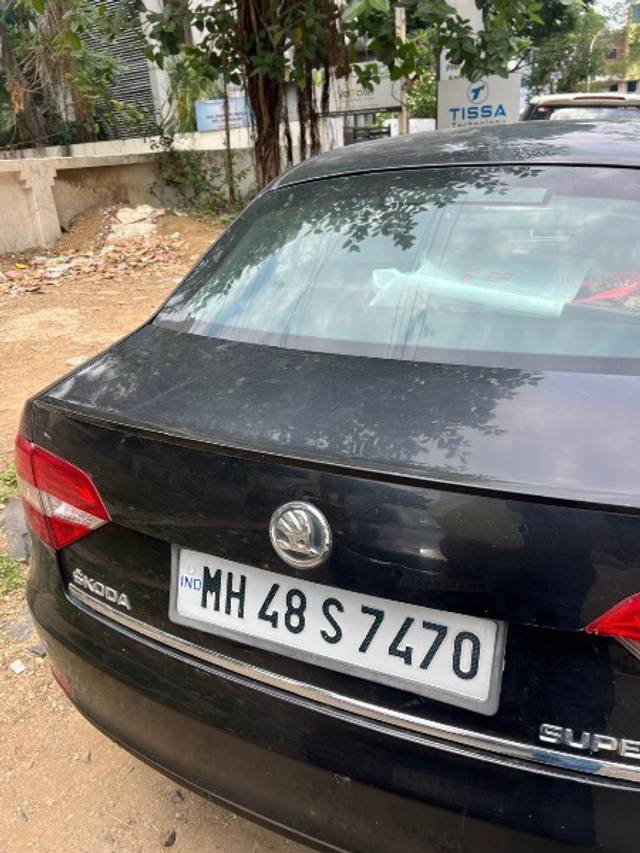https://images10.gaadi.com/usedgaadi-sellcar/UsedCar/d531d62ba/ff7507b6-a5c2-45d3-8013-a23008100c47.jpeg?imwidth=6401