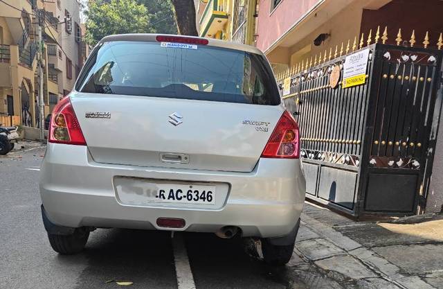 https://images10.gaadi.com/usedgaadi-sellcar/UsedCar/d5323f03a/2133bd27-55a3-439e-a9c5-f23adc15caee.jpg?imwidth=6401