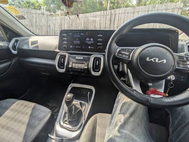 https://images10.gaadi.com/usedgaadi-sellcar/UsedCar/d5333dc1a/bd36852c-07a4-476a-8e51-c3ba62f6f05e.jpg?imwidth=6402