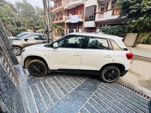 https://images10.gaadi.com/usedgaadi-sellcar/UsedCar/d538afb0a/47e2bafa-a337-4661-8fd9-5c11bd85da8a.jpeg?imwidth=6402