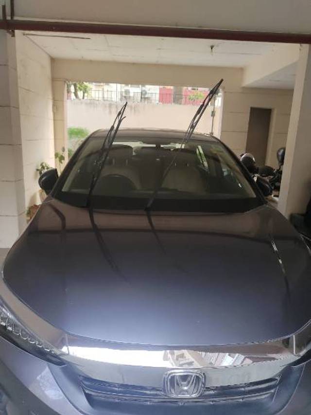 https://images10.gaadi.com/usedgaadi-sellcar/UsedCar/d53cca62a/2f0a3a01-2573-4a5d-ae28-dc73bd135189.jpg?imwidth=6400