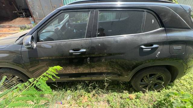 https://images10.gaadi.com/usedgaadi-sellcar/UsedCar/d54040b0a/7d441444-2759-41de-9799-1a2dff3f0564.jpg?imwidth=6402
