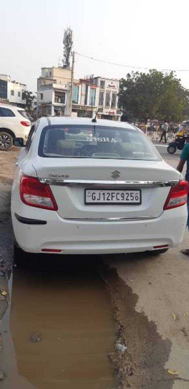https://images10.gaadi.com/usedgaadi-sellcar/UsedCar/d54193dea/1f934d75-ba6b-48ee-9028-e5ce4786e874.jpg?imwidth=6401
