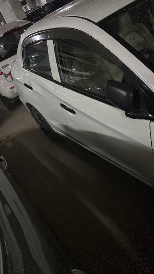 https://images10.gaadi.com/usedgaadi-sellcar/UsedCar/d542ed44a/32c885ba-f466-49b6-9556-ade8a0898f21.jpeg?imwidth=6402