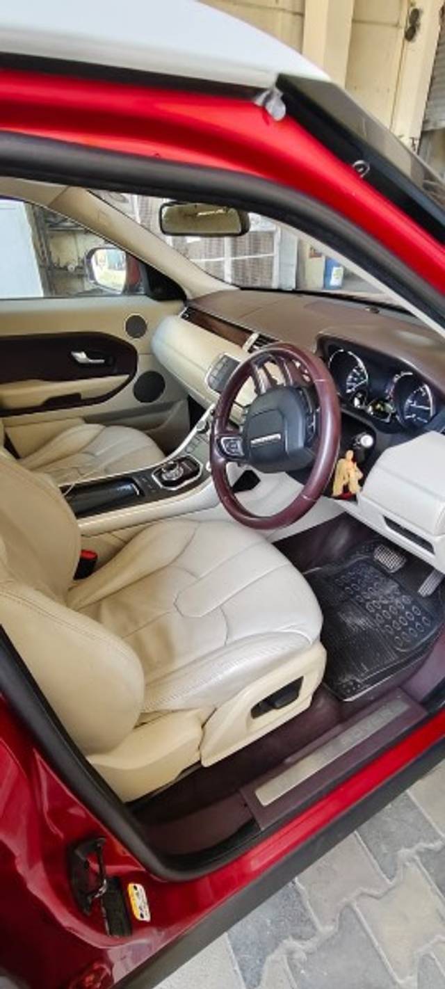 https://images10.gaadi.com/usedgaadi-sellcar/UsedCar/d5432692a/f05b4800-0c7b-434b-825f-10daf6ca425d.jpeg?imwidth=6400
