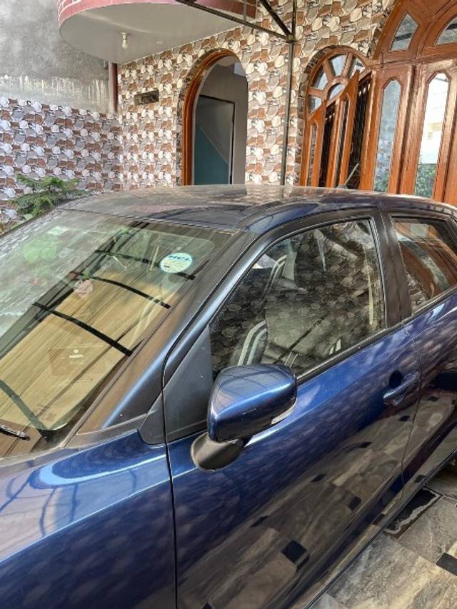 https://images10.gaadi.com/usedgaadi-sellcar/UsedCar/d543f9f7a/598aecce-15d1-4fe2-a991-005f5e1b14c1.jpeg?imwidth=6402