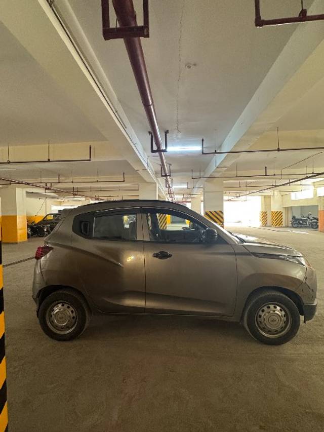 https://images10.gaadi.com/usedgaadi-sellcar/UsedCar/d5449930a/2be45d45-1ac6-4adb-b357-8d56fa1ad5de.jpeg?imwidth=6401