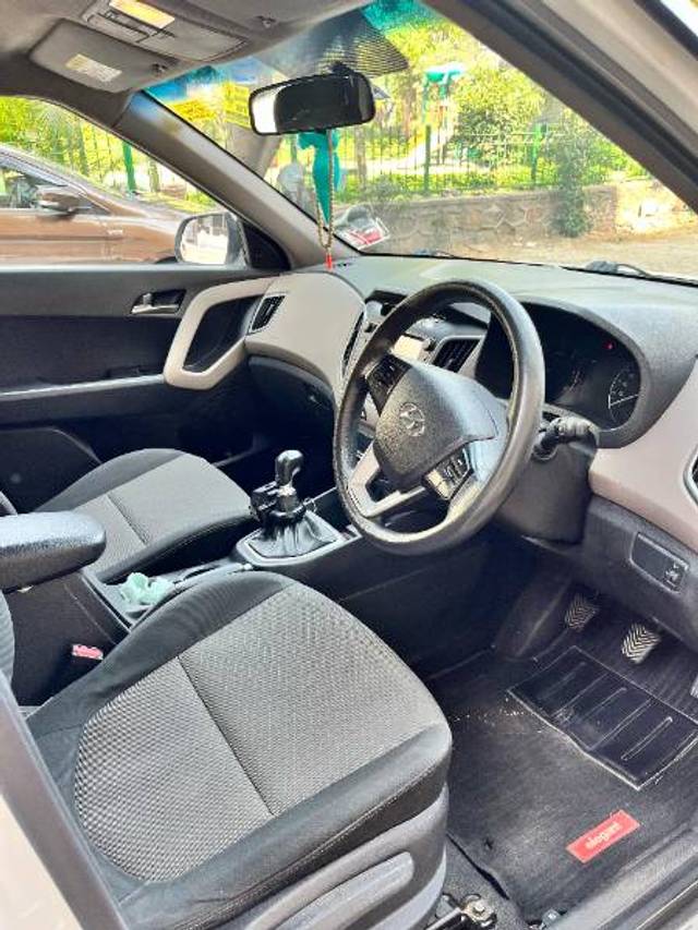 https://images10.gaadi.com/usedgaadi-sellcar/UsedCar/d546fc16a/0ba92841-e239-4687-b54f-8a1cd0a88940.jpg?imwidth=6402