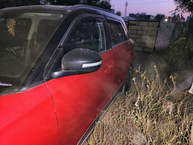 https://images10.gaadi.com/usedgaadi-sellcar/UsedCar/d5494245a/69a7eda6-4cfb-4a2f-91e6-34e951861e5b.jpg?imwidth=6401