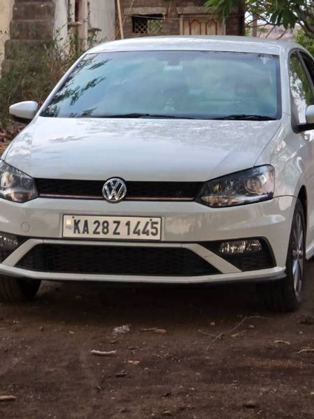 https://images10.gaadi.com/usedgaadi-sellcar/UsedCar/d549ee6aa/782b863c-d850-40fd-9203-f184d5aa4469.jpg?imwidth=6400