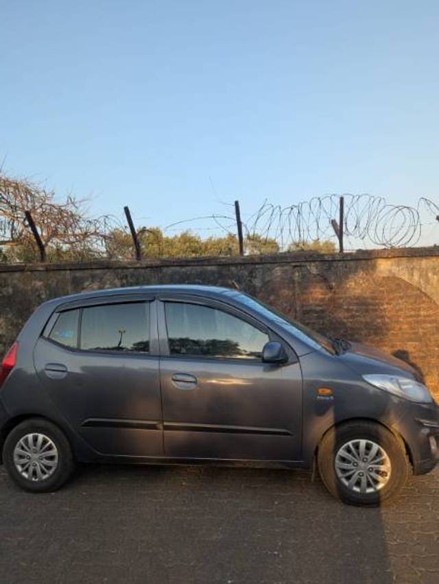 https://images10.gaadi.com/usedgaadi-sellcar/UsedCar/d54b003fa/4d464f5e-f772-462a-ba5c-59df27b0a9bc.jpg?imwidth=6401