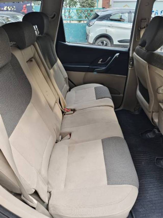 https://images10.gaadi.com/usedgaadi-sellcar/UsedCar/d54ba542a/aad2d9c1-0437-4e59-8e9c-1a2198032a9b.jpeg?imwidth=6401