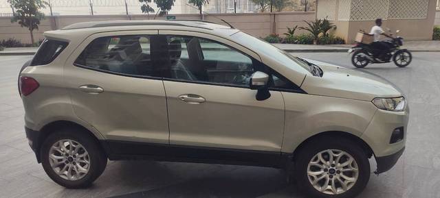 https://images10.gaadi.com/usedgaadi-sellcar/UsedCar/d54c4eeea/b20e8fde-7223-46fa-83e5-135334dc0104.jpg?imwidth=6401