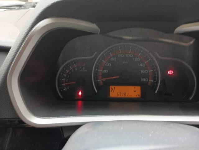 https://images10.gaadi.com/usedgaadi-sellcar/UsedCar/d54d249ca/0cc31ede-6d8c-4b25-8f0a-3d3cb400002d.jpg?imwidth=6401