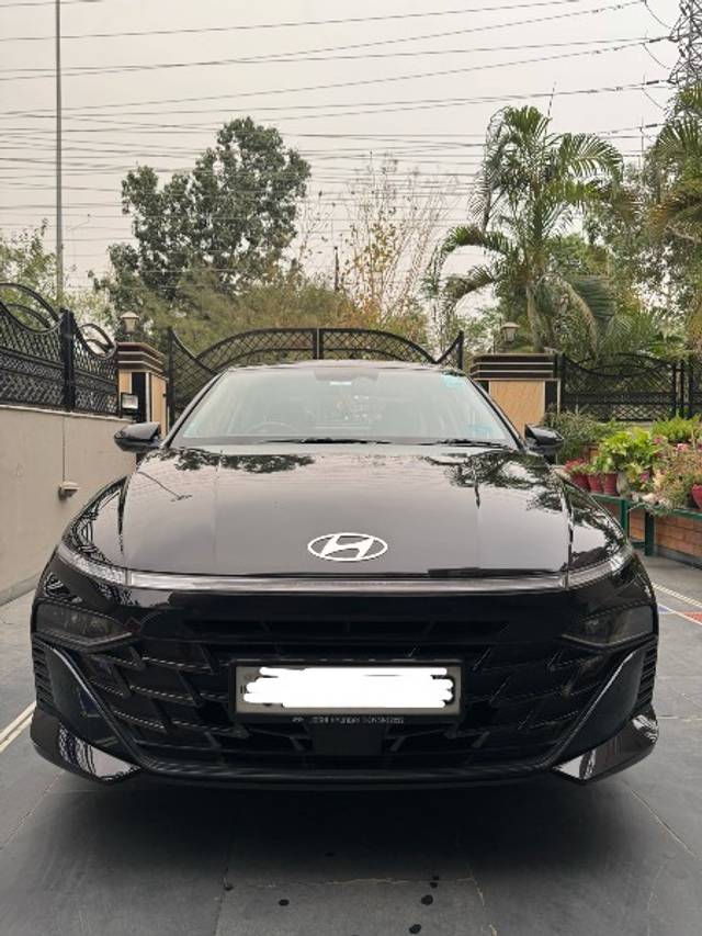 https://images10.gaadi.com/usedgaadi-sellcar/UsedCar/d54e8667a/23eb1555-3237-42a4-a3a3-237f8fefd2c1.jpeg?imwidth=6400