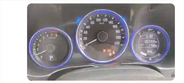 https://images10.gaadi.com/usedgaadi-sellcar/UsedCar/d54eb33ca/317e49e9-a878-47e6-96d3-4133bbd9ab64.png?imwidth=6402
