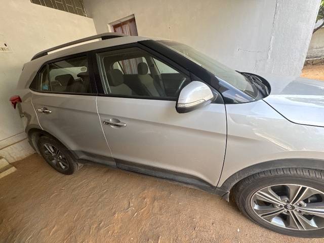 https://images10.gaadi.com/usedgaadi-sellcar/UsedCar/d5514f22a/d4cb1aeb-174b-4a31-afc8-c7172216b820.jpg?imwidth=6401