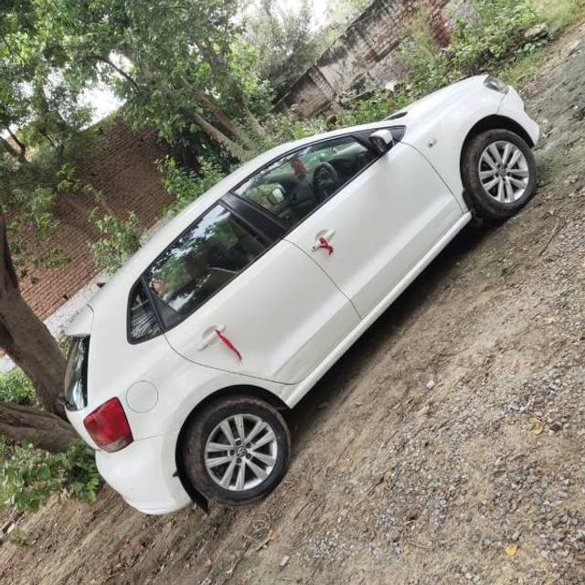 https://images10.gaadi.com/usedgaadi-sellcar/UsedCar/d552040fa/2be514ed-a1d6-4322-97db-a28cdc438dc2.jpeg?imwidth=6400