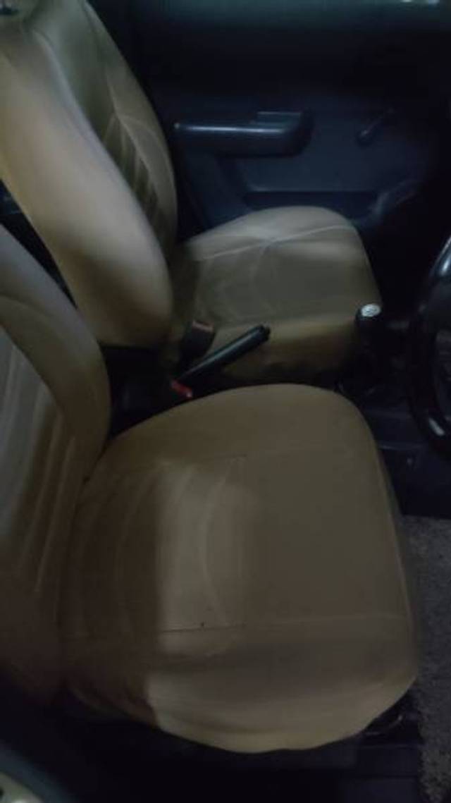 https://images10.gaadi.com/usedgaadi-sellcar/UsedCar/d55478d7a/17900f89-cc06-4ea0-aa83-b0072b4b9e8c.jpg?imwidth=6402