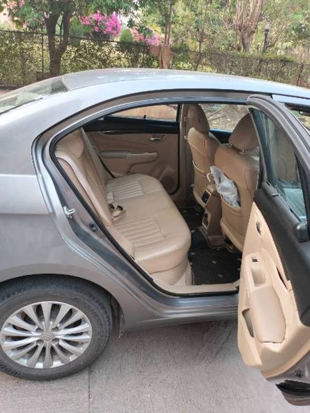 https://images10.gaadi.com/usedgaadi-sellcar/UsedCar/d5581ac7a/90d32ee9-04bd-4d65-b26e-061460c27263.jpg?imwidth=6401