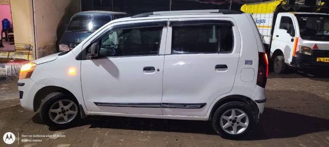 https://images10.gaadi.com/usedgaadi-sellcar/UsedCar/d558a702a/0fc434c9-2ccd-4d6b-993f-c66727bbfccf.jpg?imwidth=6401