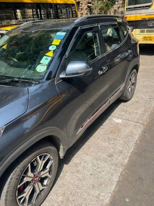 https://images10.gaadi.com/usedgaadi-sellcar/UsedCar/d559642ba/9d15ea5c-369a-4cf8-98b6-d1875b806017.jpg?imwidth=6401