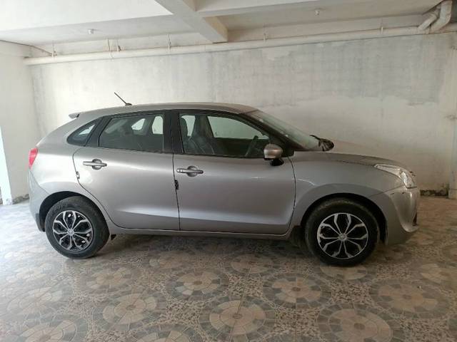 https://images10.gaadi.com/usedgaadi-sellcar/UsedCar/d55ab7c5a/05d569ab-789c-4a53-b4aa-5e6c6db61779.jpeg?imwidth=6401