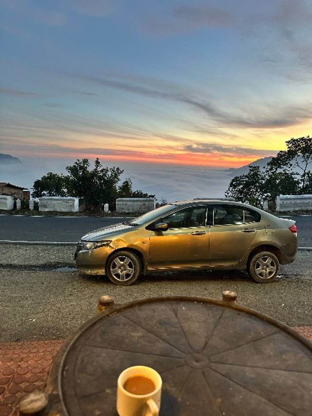 https://images10.gaadi.com/usedgaadi-sellcar/UsedCar/d55d614aa/52f75fb7-6783-432a-90ba-adff0c428975.jpeg?imwidth=6400
