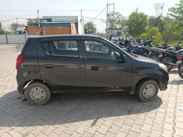 https://images10.gaadi.com/usedgaadi-sellcar/UsedCar/d55eae89a/5b514e4e-379a-4d76-a85d-8d6ac2573135.jpg?imwidth=6400