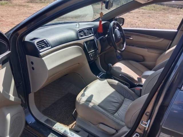https://images10.gaadi.com/usedgaadi-sellcar/UsedCar/d55ec9e8a/45364e36-a408-4e1e-abfe-a431c8c04b75.jpeg?imwidth=6402