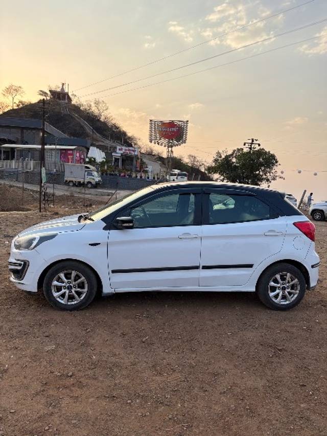 https://images10.gaadi.com/usedgaadi-sellcar/UsedCar/d5604cf4a/59ea97f1-73e6-42f1-afa6-16b0af6193e3.jpeg?imwidth=6402