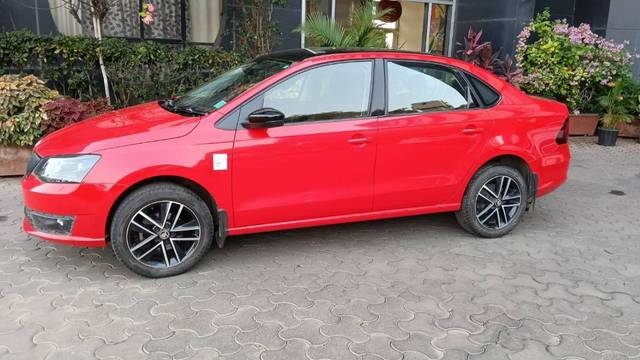 https://images10.gaadi.com/usedgaadi-sellcar/UsedCar/d560e8c9a/d5c9595d-7df1-42a4-9009-6c8e69e6ee2a.jpg?imwidth=6400