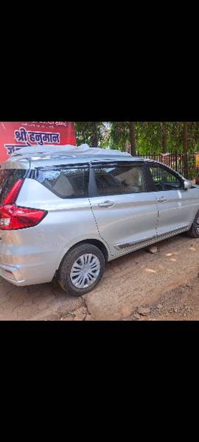 https://images10.gaadi.com/usedgaadi-sellcar/UsedCar/d560fba2a/8408b261-1ebf-42f3-ac3d-9d91efcddbc8.jpg?imwidth=6402