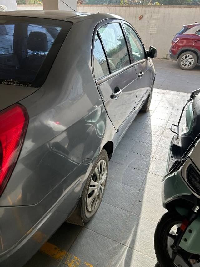 https://images10.gaadi.com/usedgaadi-sellcar/UsedCar/d5621718a/45235d75-32f9-4572-ad2b-578d47eb8a63.jpeg?imwidth=6400