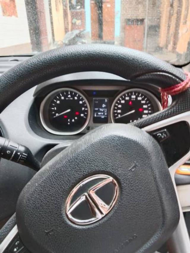 https://images10.gaadi.com/usedgaadi-sellcar/UsedCar/d566a169a/dc979329-e2f6-450a-a1c0-59a1b170fe64.jpg?imwidth=6402