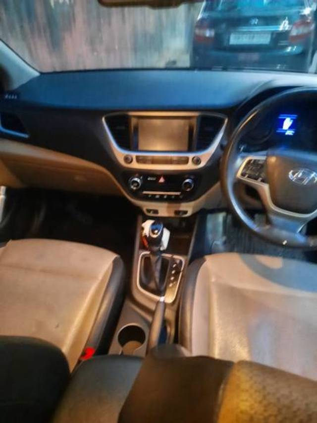https://images10.gaadi.com/usedgaadi-sellcar/UsedCar/d56758ffa/1d2bf8f2-9950-4cfa-ba69-a13b4fce5c5d.jpeg?imwidth=6402