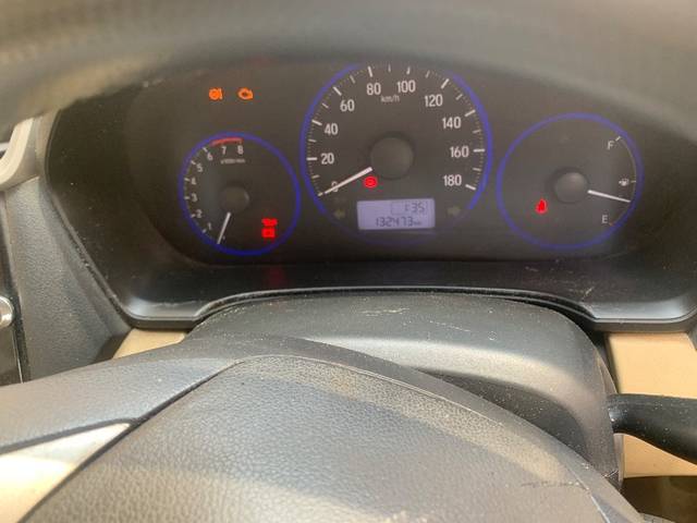 https://images10.gaadi.com/usedgaadi-sellcar/UsedCar/d56766a1a/f5427781-b21a-4429-83d6-2cd26280d8ac.jpeg?imwidth=6402