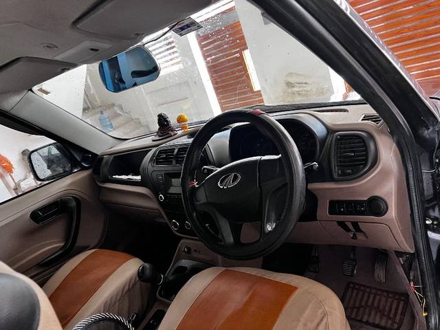 https://images10.gaadi.com/usedgaadi-sellcar/UsedCar/d567b92aa/28c8f487-9ec7-4c57-99e8-22f39e834ec4.jpg?imwidth=6400