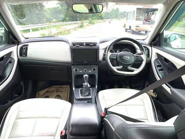 https://images10.gaadi.com/usedgaadi-sellcar/UsedCar/d56a52d0a/2d003000-20f4-4a07-a875-5f8344305dd8.jpg?imwidth=6401