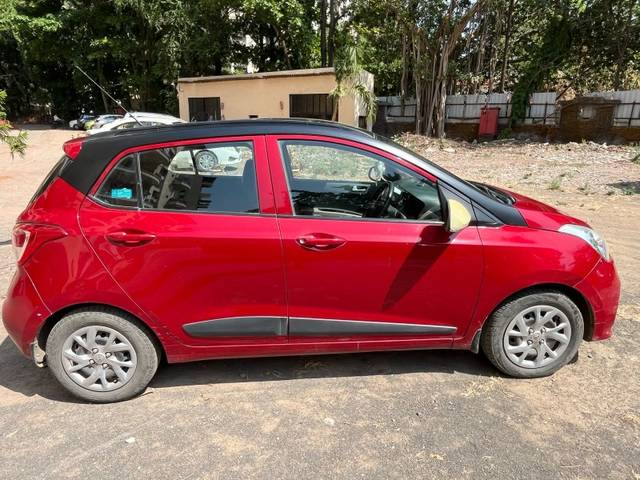 https://images10.gaadi.com/usedgaadi-sellcar/UsedCar/d56a6341a/7e2f523f-04dd-4a6e-b639-8ce15b3a9df5.jpeg?imwidth=6401