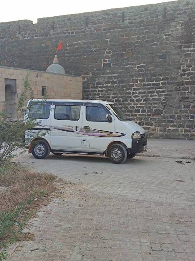 https://images10.gaadi.com/usedgaadi-sellcar/UsedCar/d56b0d47a/805e02d9-ff05-4c44-8b37-9fb393db8ba4.jpg?imwidth=6400