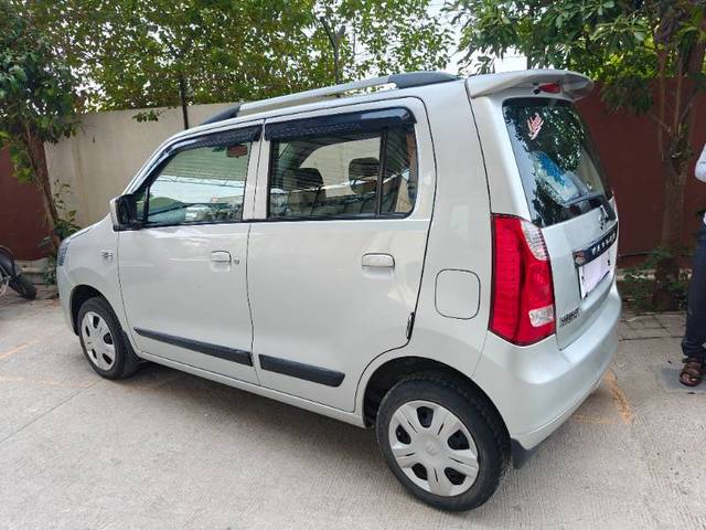 https://images10.gaadi.com/usedgaadi-sellcar/UsedCar/d56b461aa/c8987b14-5f06-4b42-880f-b91322e92be9.jpg?imwidth=6400